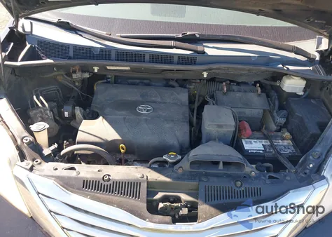 2012 Toyota Sienna Limited 7 Passenger z USA, uszkodzony, nr VIN 5TDDK3DC5CS037791